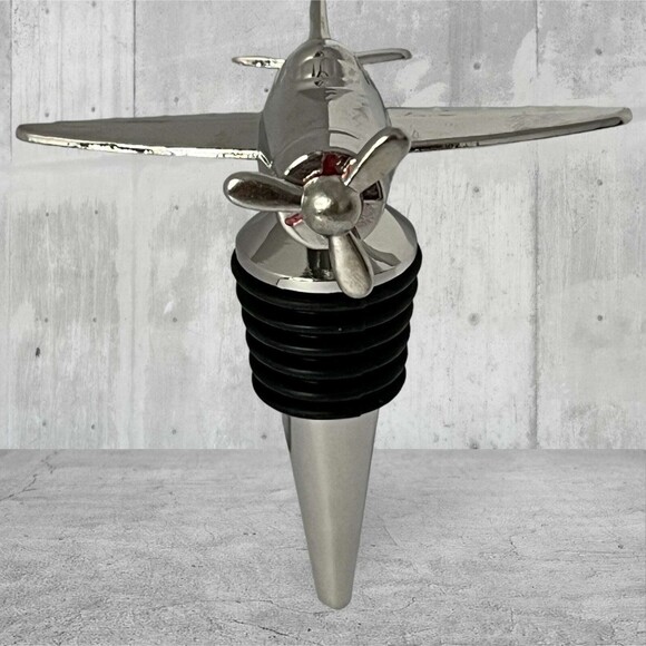 Airplane Wine Stopper - Preserve Freshness in Style - Unique Metal Bottle Sea... - Picture 2 of 5